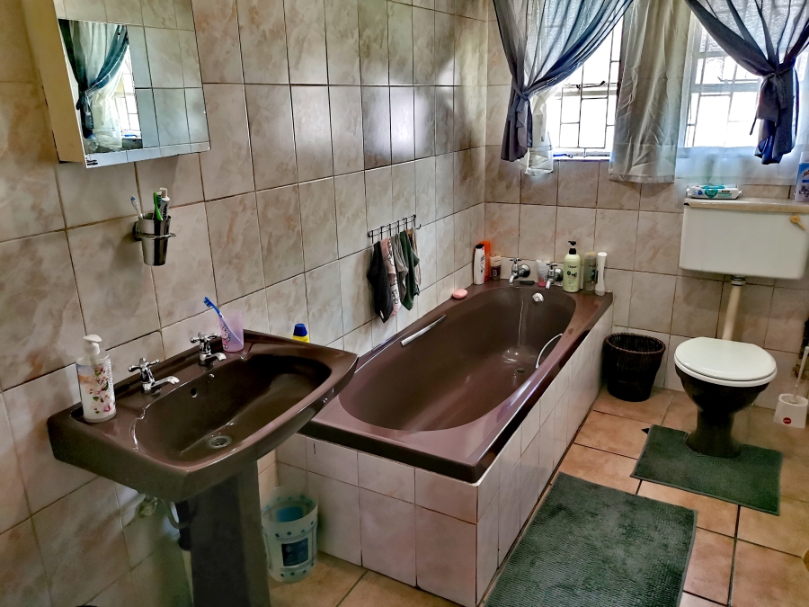 3 Bedroom Property for Sale in West Acres Ext 6 Mpumalanga