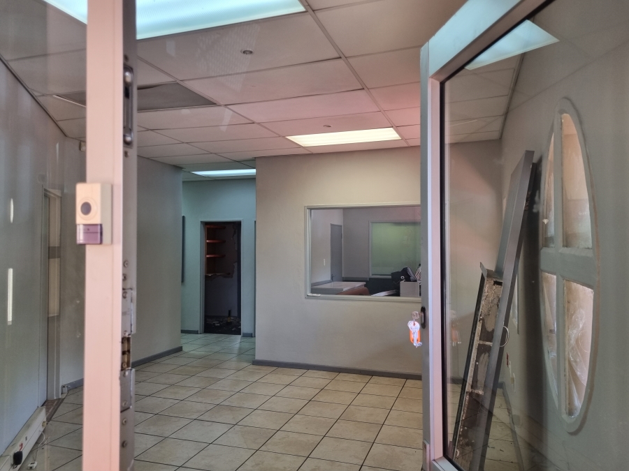 To Let commercial Property for Rent in Sonheuwel Mpumalanga