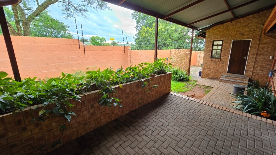 To Let 3 Bedroom Property for Rent in White River Ext 15 Mpumalanga