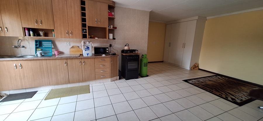 To Let 1 Bedroom Property for Rent in Model Park Mpumalanga