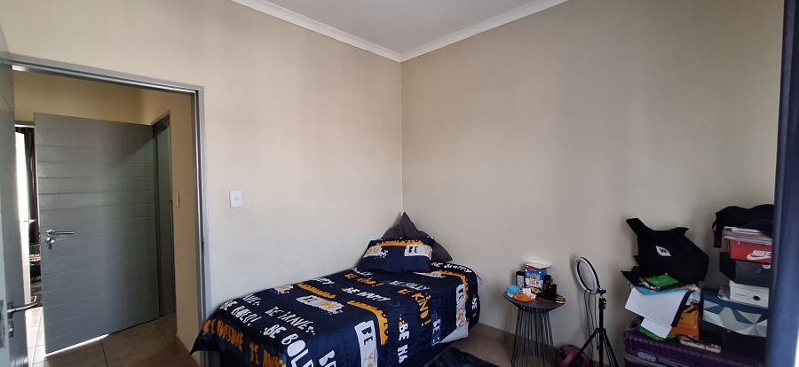 To Let 2 Bedroom Property for Rent in Dixon A H Mpumalanga