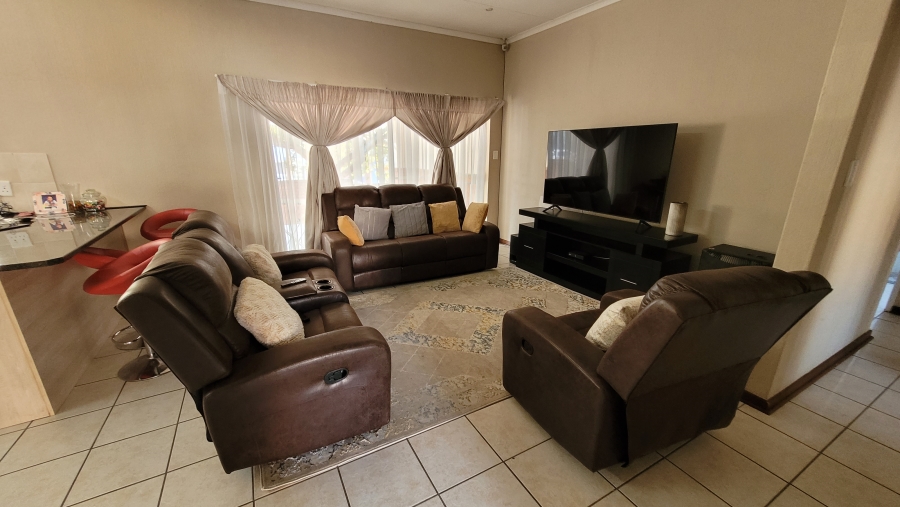 3 Bedroom Property for Sale in Nelspruit Ext 2 Mpumalanga