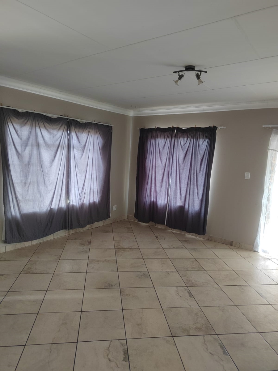 3 Bedroom Property for Sale in Aerorand Mpumalanga