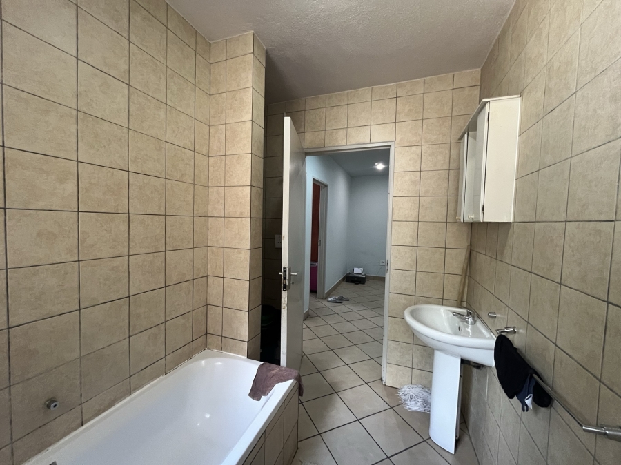 2 Bedroom Property for Sale in Sonheuwel Mpumalanga