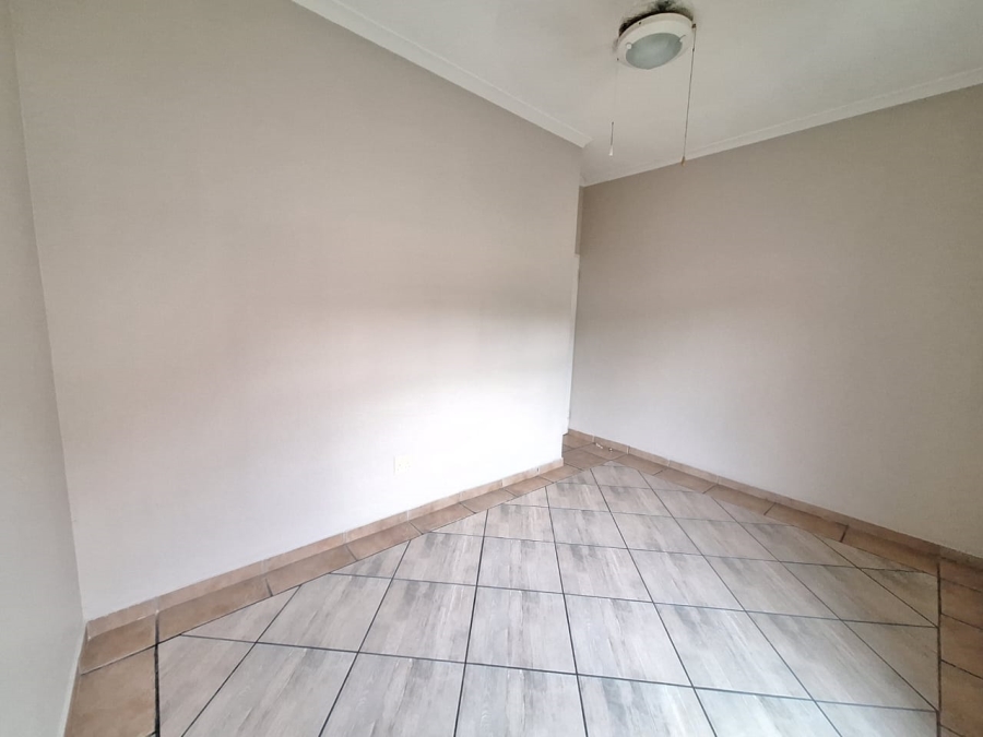 To Let 3 Bedroom Property for Rent in West Acres Mpumalanga