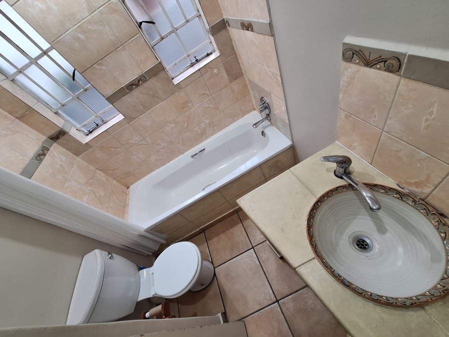 To Let 3 Bedroom Property for Rent in West Acres Mpumalanga