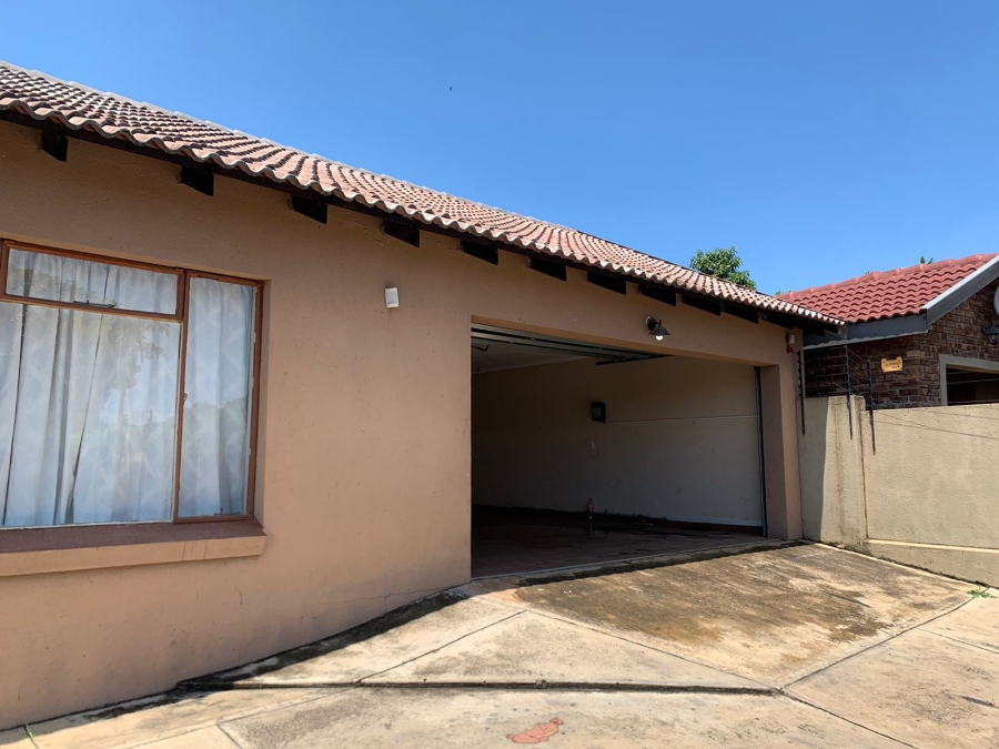 To Let 3 Bedroom Property for Rent in Kingsview Mpumalanga