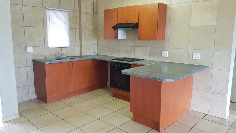 To Let 2 Bedroom Property for Rent in Stonehenge Mpumalanga