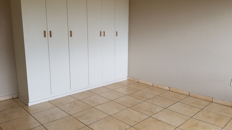 To Let 2 Bedroom Property for Rent in Stonehenge Mpumalanga