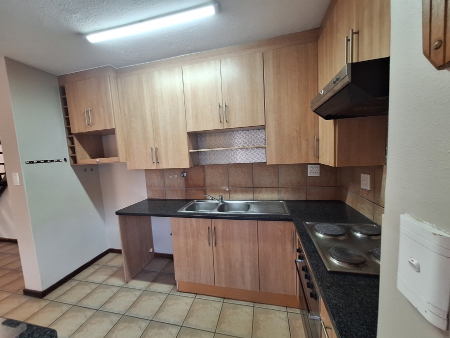 To Let 2 Bedroom Property for Rent in Nelspruit Ext 37 Mpumalanga