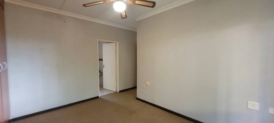 To Let 3 Bedroom Property for Rent in Stonehenge Mpumalanga