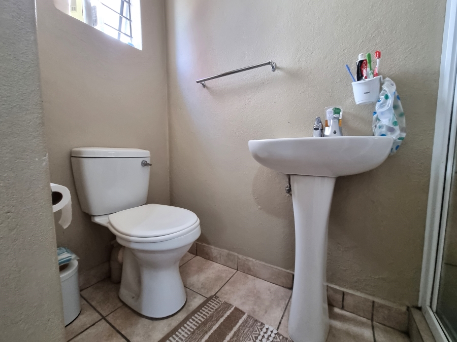 2 Bedroom Property for Sale in Nelspruit Ext 29 Mpumalanga