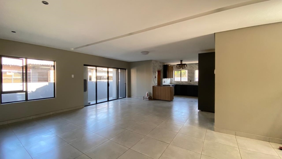 4 Bedroom Property for Sale in Aerorand Mpumalanga