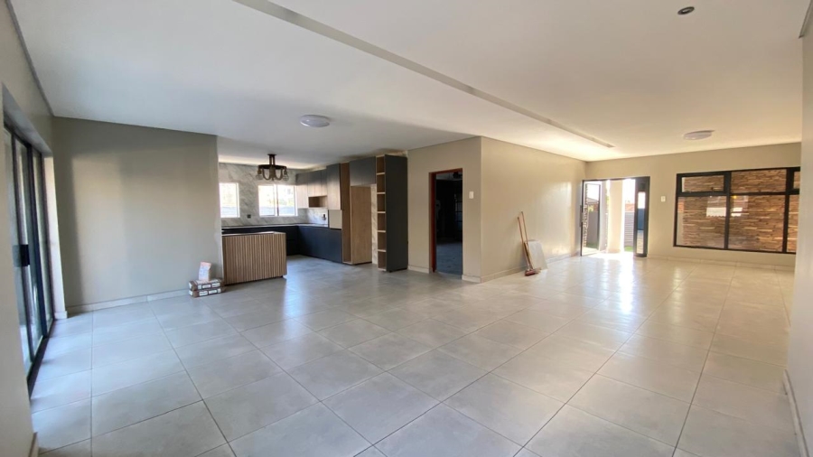 4 Bedroom Property for Sale in Aerorand Mpumalanga