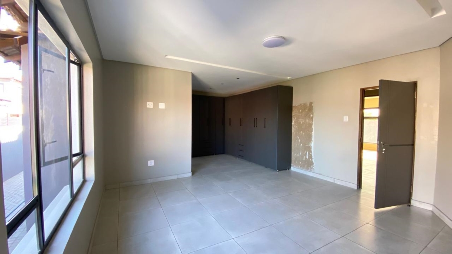 4 Bedroom Property for Sale in Aerorand Mpumalanga