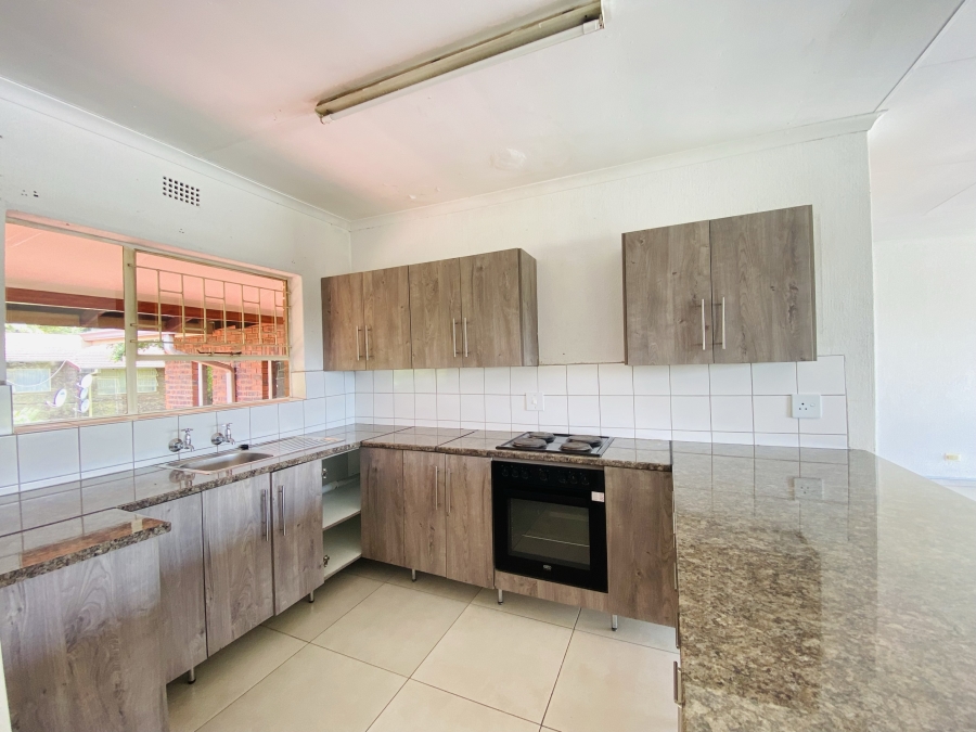 To Let 2 Bedroom Property for Rent in White River Mpumalanga