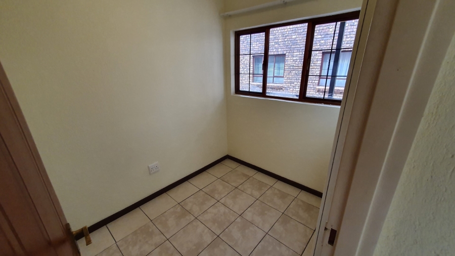 To Let 2 Bedroom Property for Rent in Sonheuwel Mpumalanga