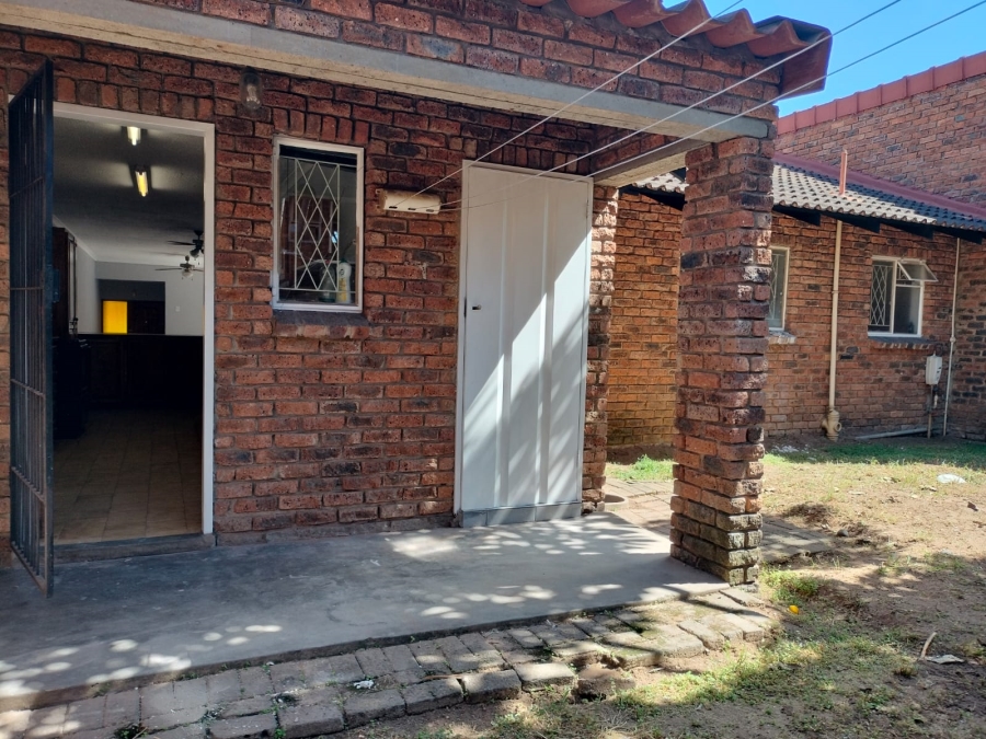 To Let 3 Bedroom Property for Rent in West Acres Mpumalanga