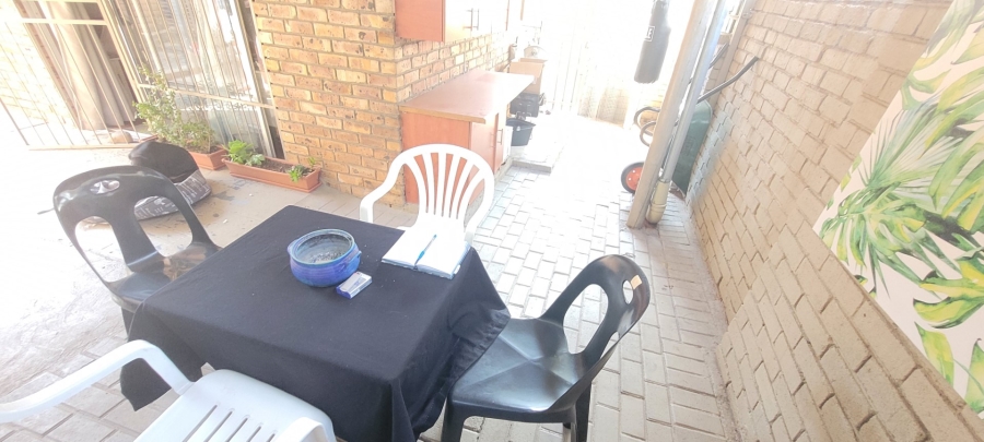 To Let 1 Bedroom Property for Rent in West Acres Mpumalanga