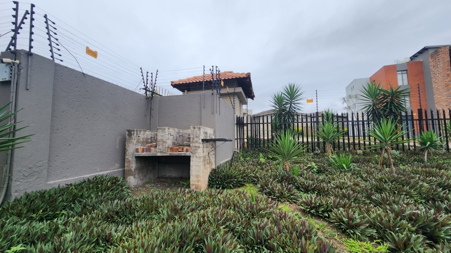 1 Bedroom Property for Sale in Nelspruit Ext 29 Mpumalanga