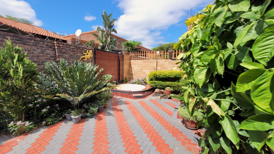 3 Bedroom Property for Sale in West Acres Ext 14 Mpumalanga