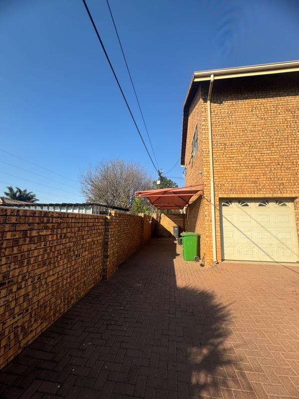 4 Bedroom Property for Sale in Clubville Mpumalanga