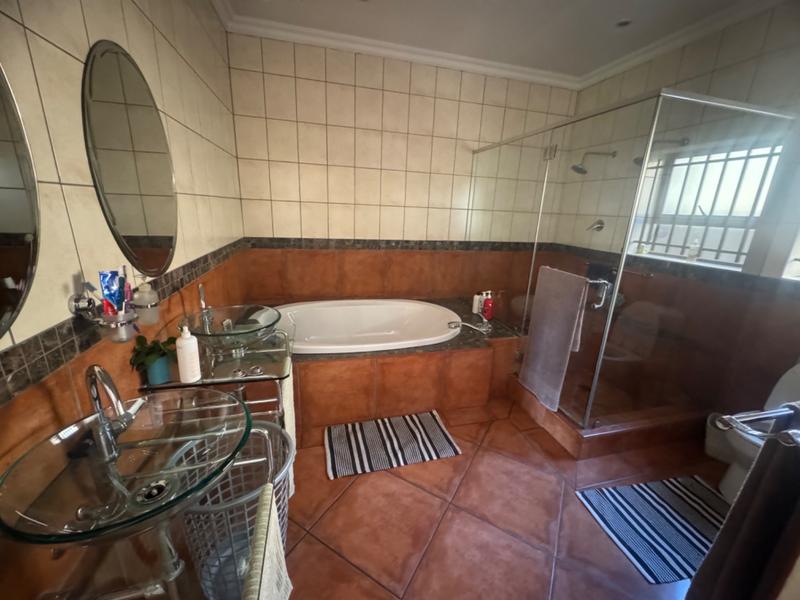 4 Bedroom Property for Sale in Clubville Mpumalanga