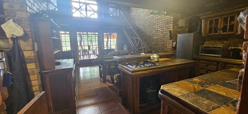 5 Bedroom Property for Sale in Marloth Park Mpumalanga