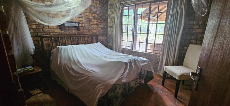 5 Bedroom Property for Sale in Marloth Park Mpumalanga