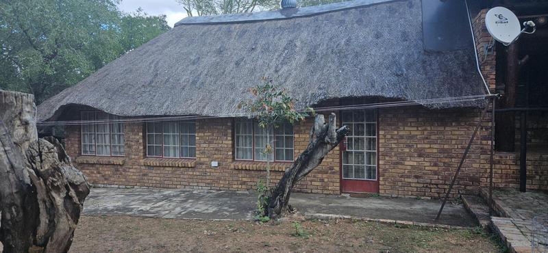 5 Bedroom Property for Sale in Marloth Park Mpumalanga