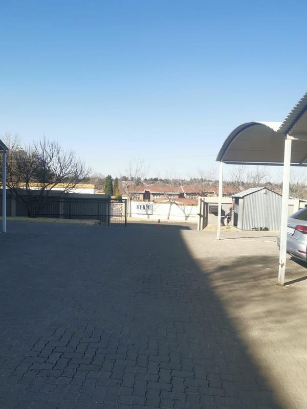 1 Bedroom Property for Sale in Ermelo Mpumalanga