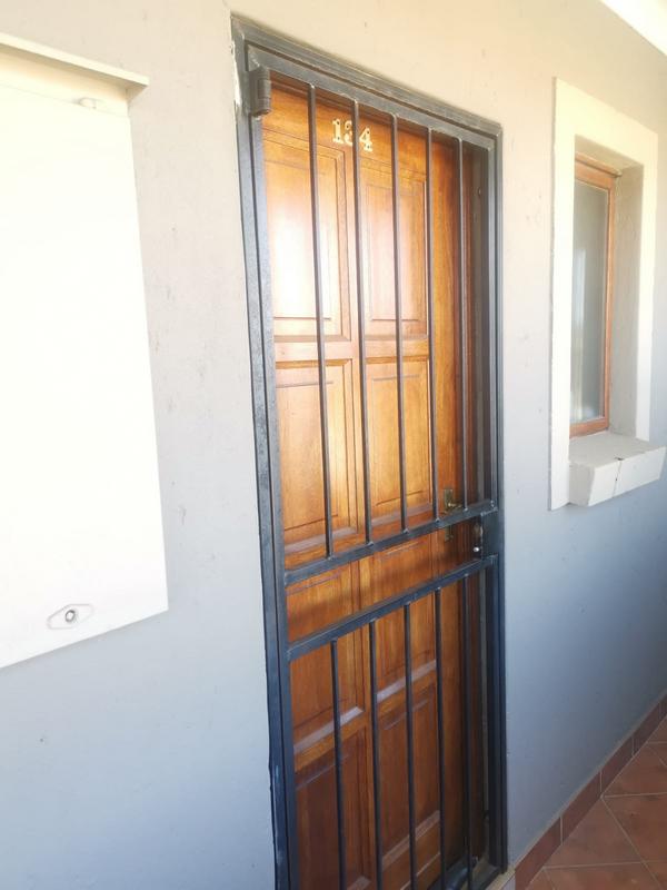 1 Bedroom Property for Sale in Ermelo Mpumalanga