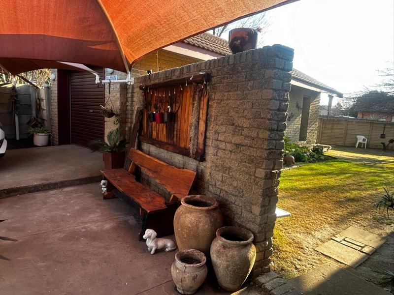 3 Bedroom Property for Sale in Flora Park Mpumalanga