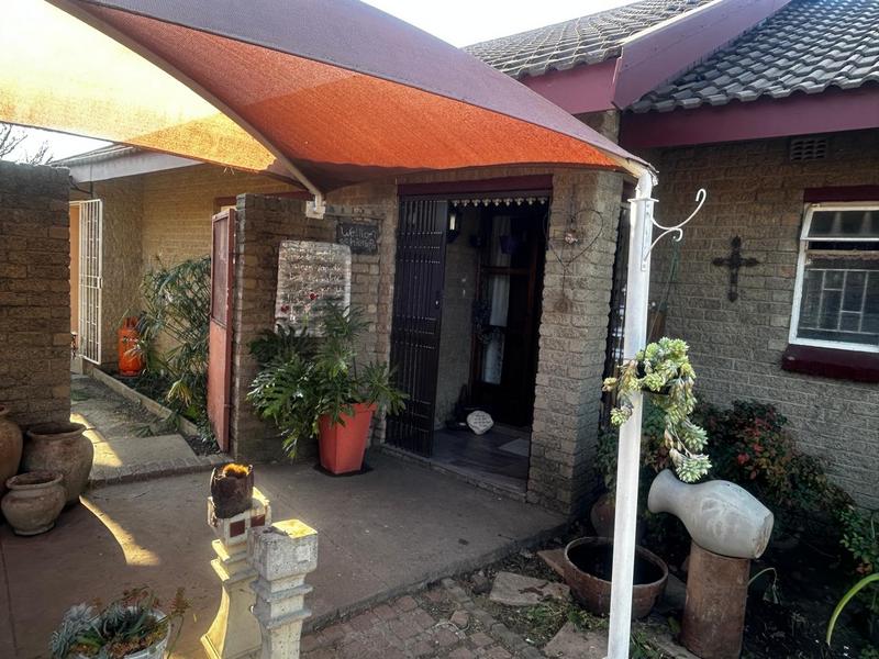 3 Bedroom Property for Sale in Flora Park Mpumalanga