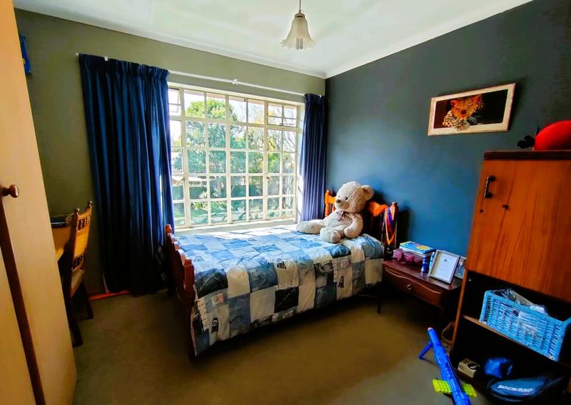 7 Bedroom Property for Sale in Lisdogan Park Gauteng