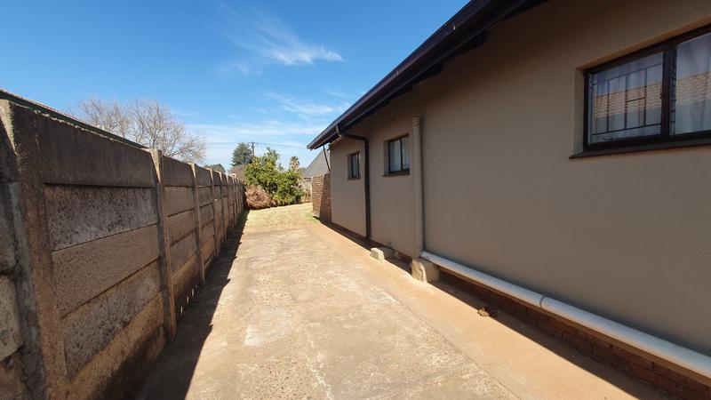 5 Bedroom Property for Sale in Balley Duff Free State