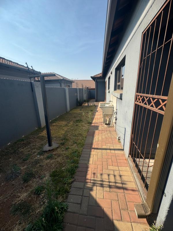 4 Bedroom Property for Sale in Aerorand Mpumalanga