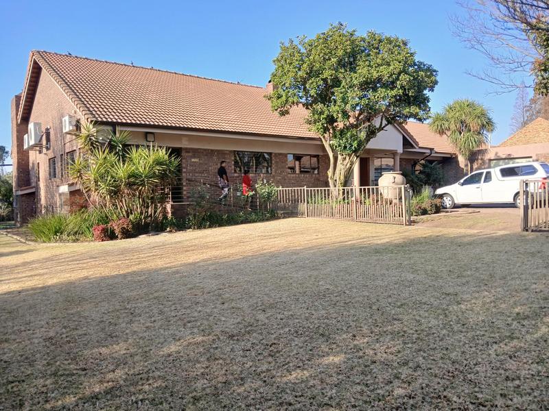 5 Bedroom Property for Sale in Ermelo Mpumalanga