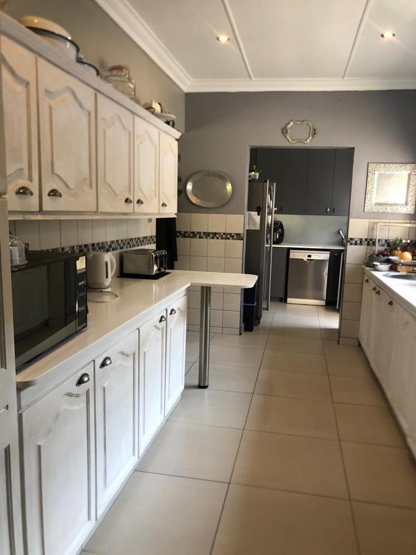 5 Bedroom Property for Sale in Clubville Mpumalanga