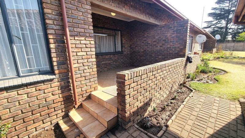 2 Bedroom Property for Sale in Middelburg Central Mpumalanga