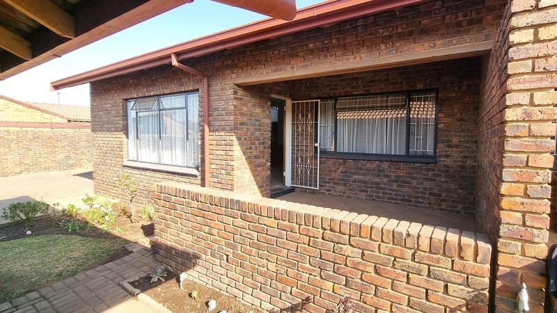 2 Bedroom Property for Sale in Middelburg Central Mpumalanga