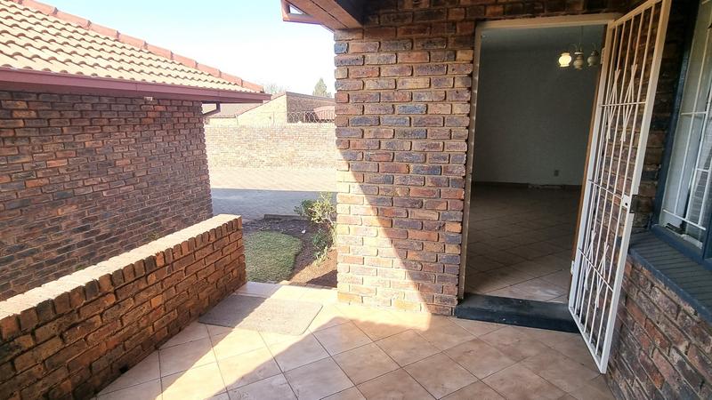 2 Bedroom Property for Sale in Middelburg Central Mpumalanga