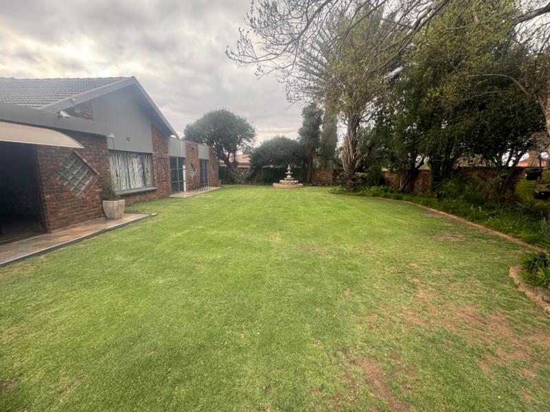 5 Bedroom Property for Sale in Middelburg Mpumalanga