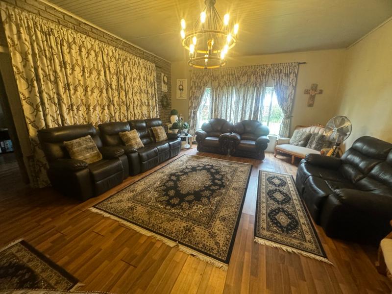 5 Bedroom Property for Sale in Middelburg Mpumalanga