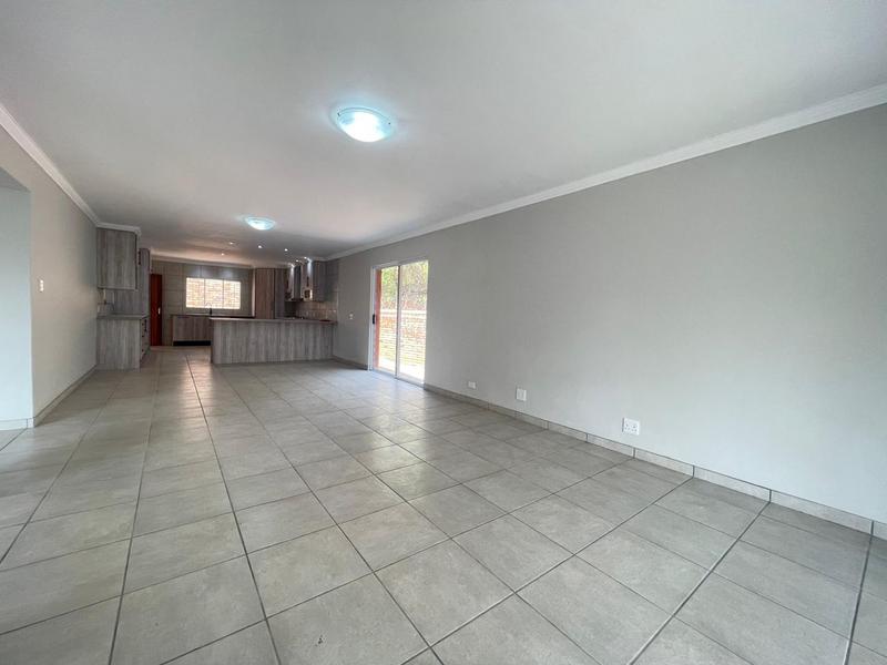 6 Bedroom Property for Sale in Sonheuwel Mpumalanga