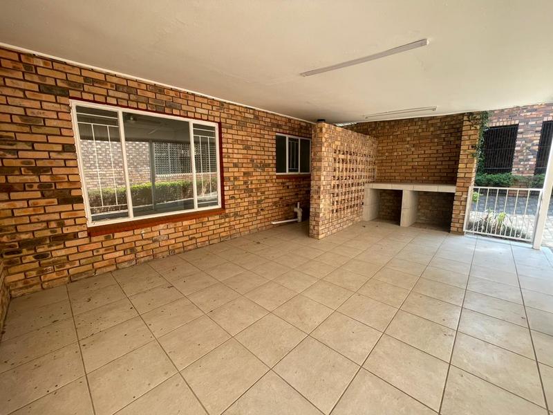 6 Bedroom Property for Sale in Sonheuwel Mpumalanga