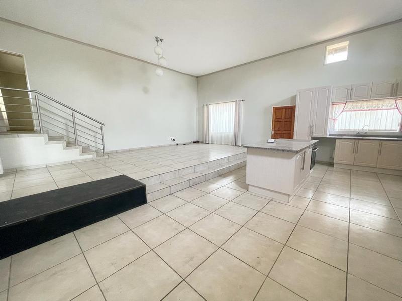 6 Bedroom Property for Sale in Sonheuwel Mpumalanga