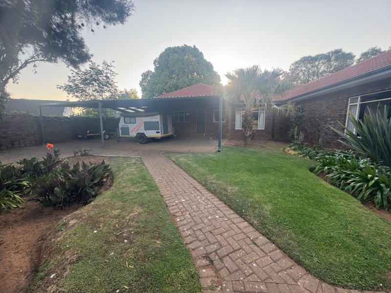 5 Bedroom Property for Sale in Gholfsig Mpumalanga