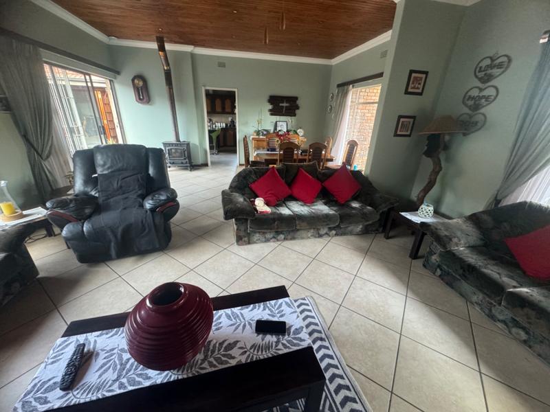 5 Bedroom Property for Sale in Gholfsig Mpumalanga