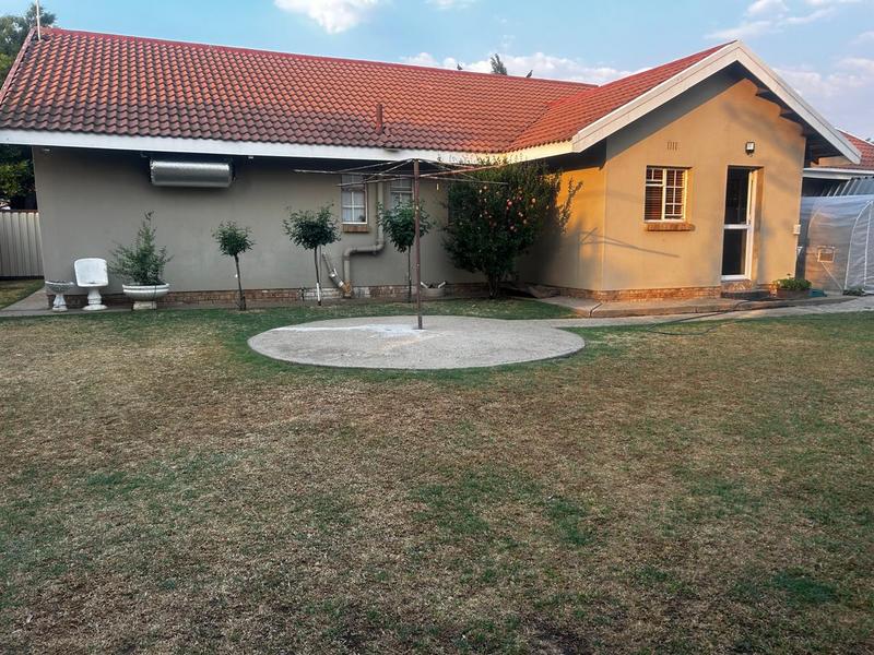 3 Bedroom Property for Sale in Kosmos Park Mpumalanga